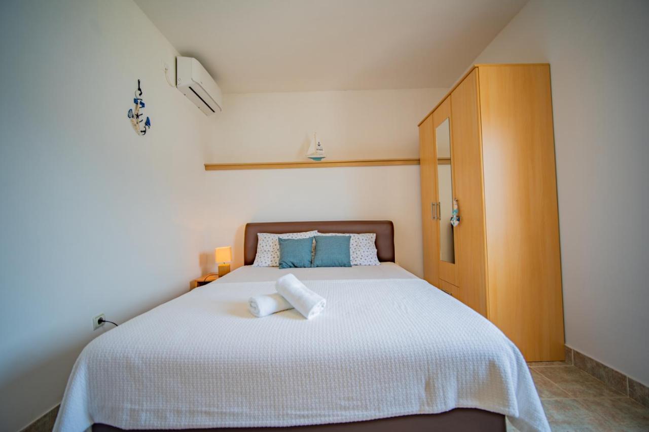 Apartments Novo Mulo Tivat Ngoại thất bức ảnh