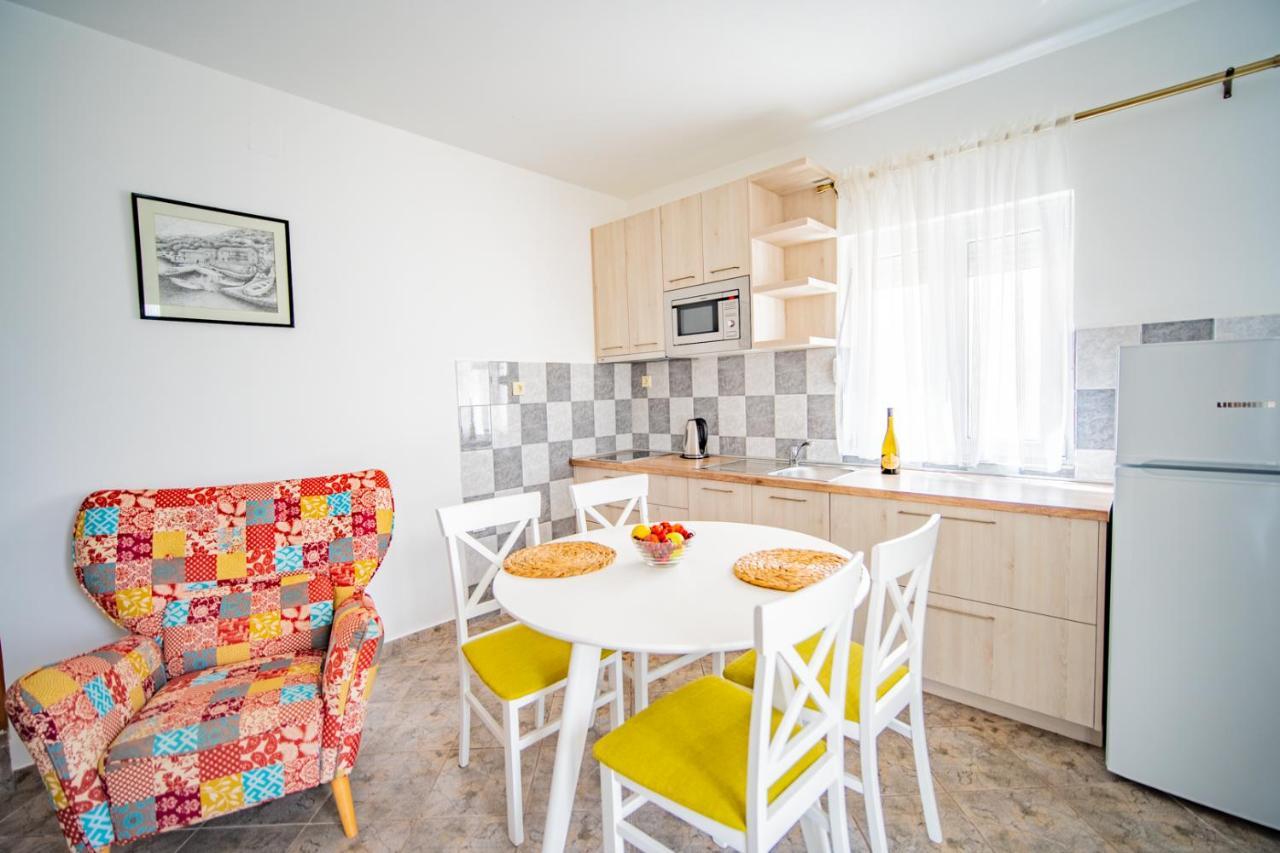 Apartments Novo Mulo Tivat Ngoại thất bức ảnh